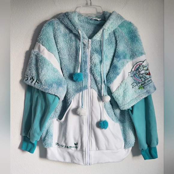 Micotaku Women's Zip Front Hoodie, Mint Couds pattern. Front angle pockets. S/M - Picture 2 of 14